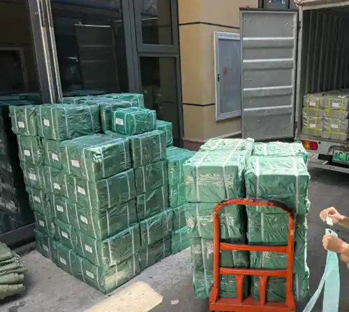 سفارش سخت افزار کابینت مشتری بسته بندی شده و آماده ارسال است